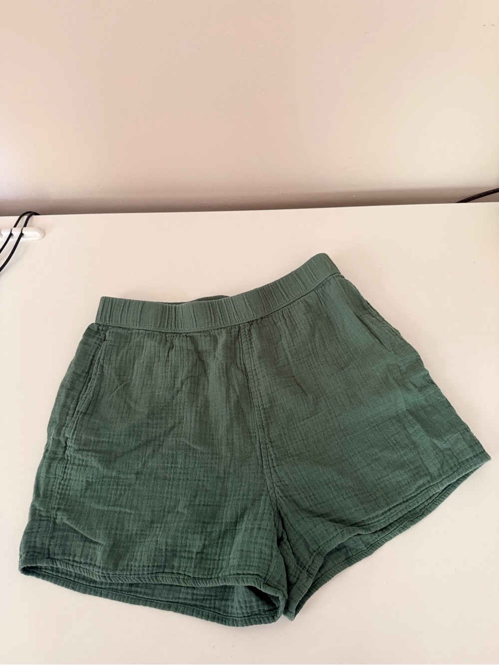 Universal Thread Green Cotton Gauze Elastic-Waist Shorts